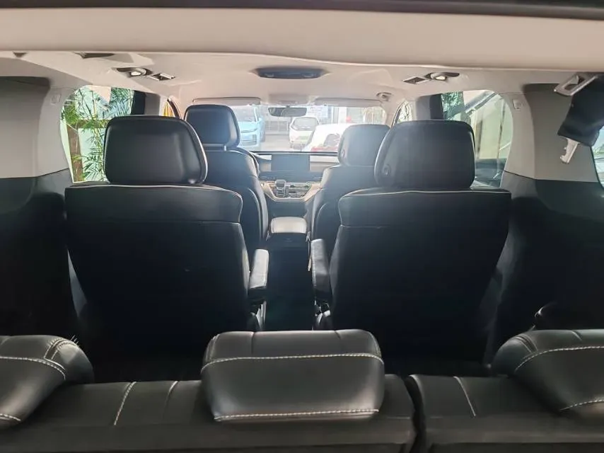 2022 Roewe iMAX8 2.0T 234HP L4 8AT,autocango,china used car exporter,china ev exporter,chinese used car exporter,chinese used ev exporter