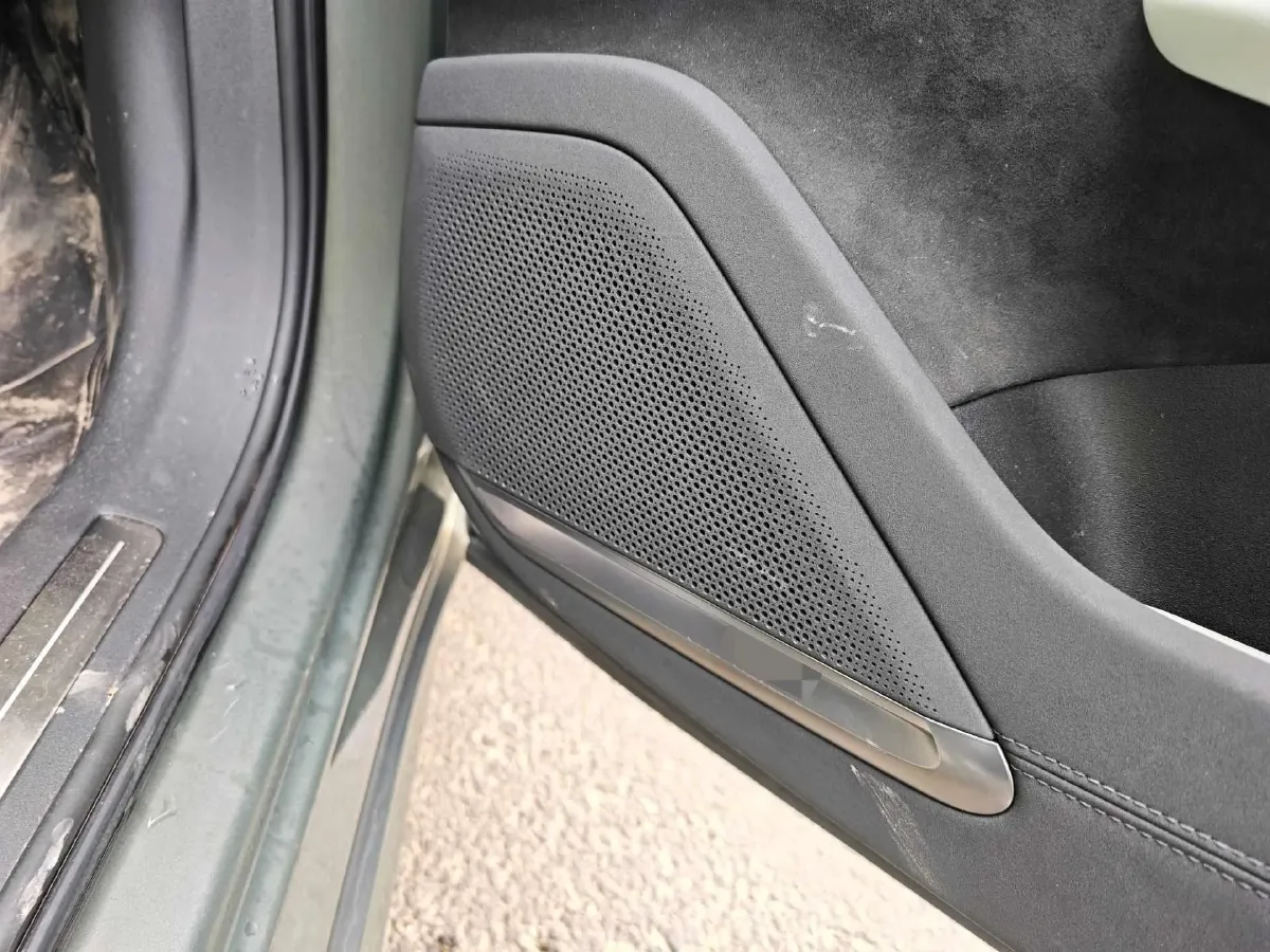 2025 Zeekr 001 BEV 100KWH,autocango,china used car exporter,china ev exporter,chinese used car exporter,chinese used ev exporter