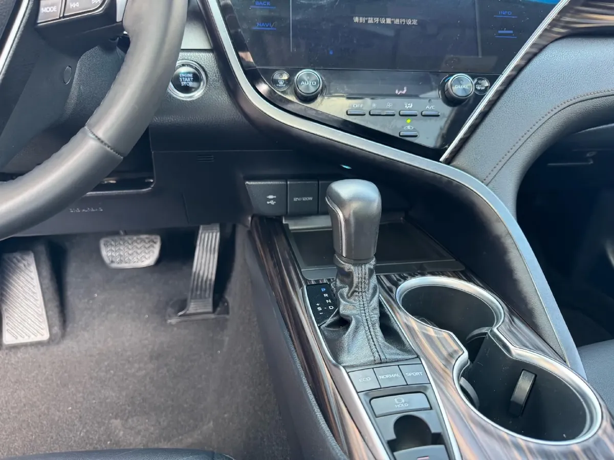 2019 Toyota Camry 2.5L 209HP L4 8AT,autocango,china used car exporter,china ev exporter,chinese used car exporter,chinese used ev exporter