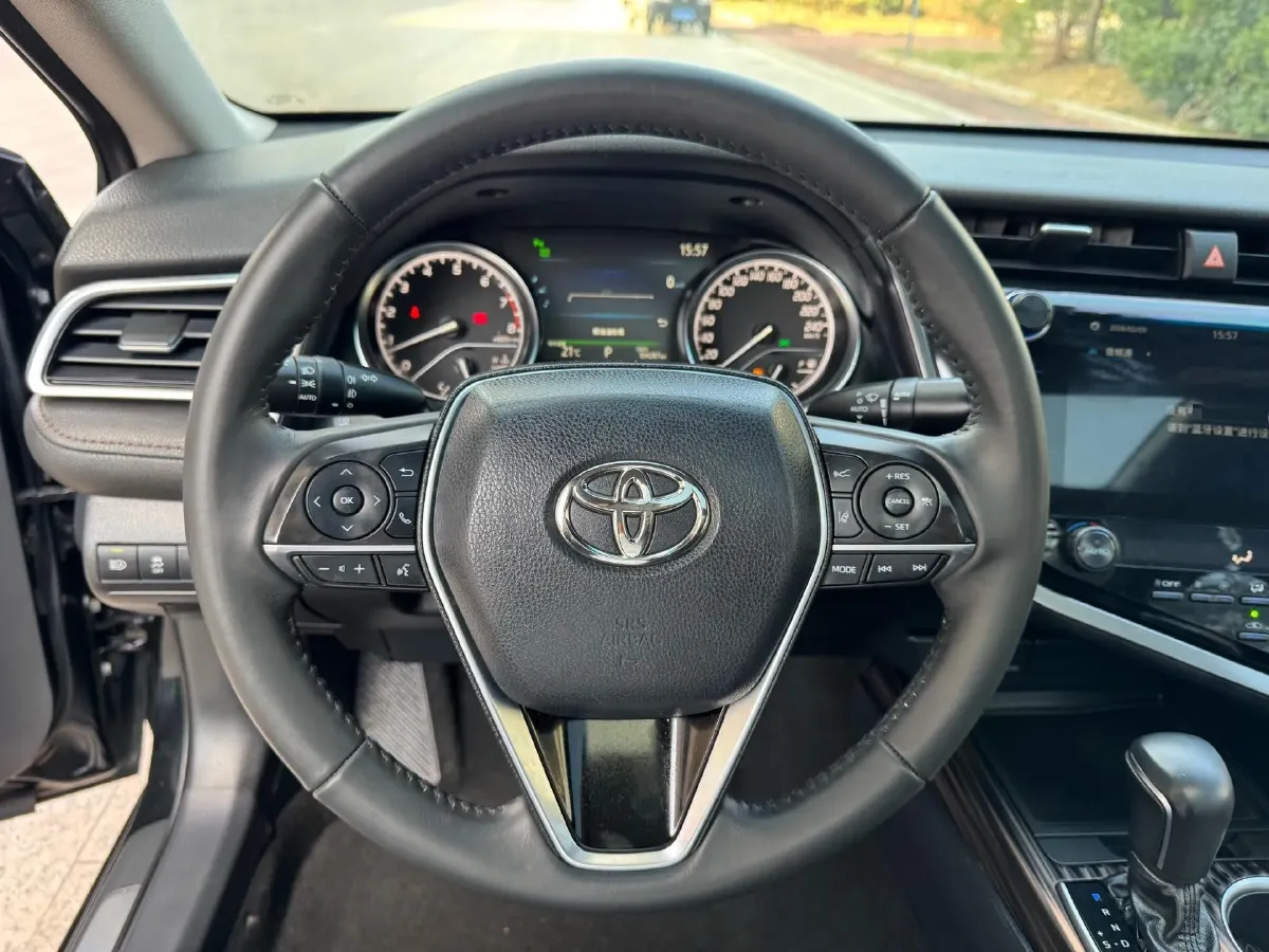2019 Toyota Camry 2.5L 209HP L4 8AT,autocango,china used car exporter,china ev exporter,chinese used car exporter,chinese used ev exporter
