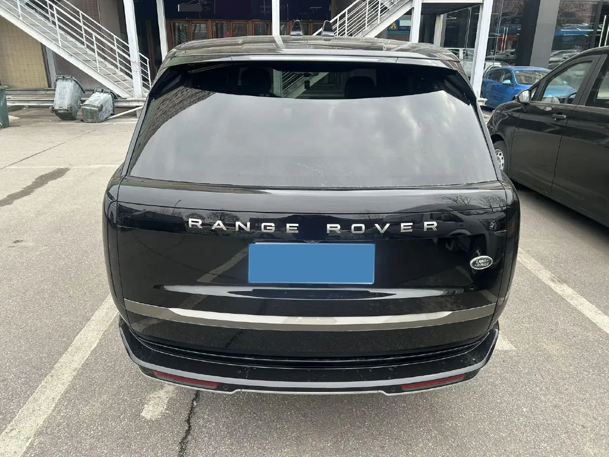 2025 Land Rover Range Rover 3.0T 400HP L6 8AT,autocango,china used car exporter,china ev exporter,chinese used car exporter,chinese used ev exporter