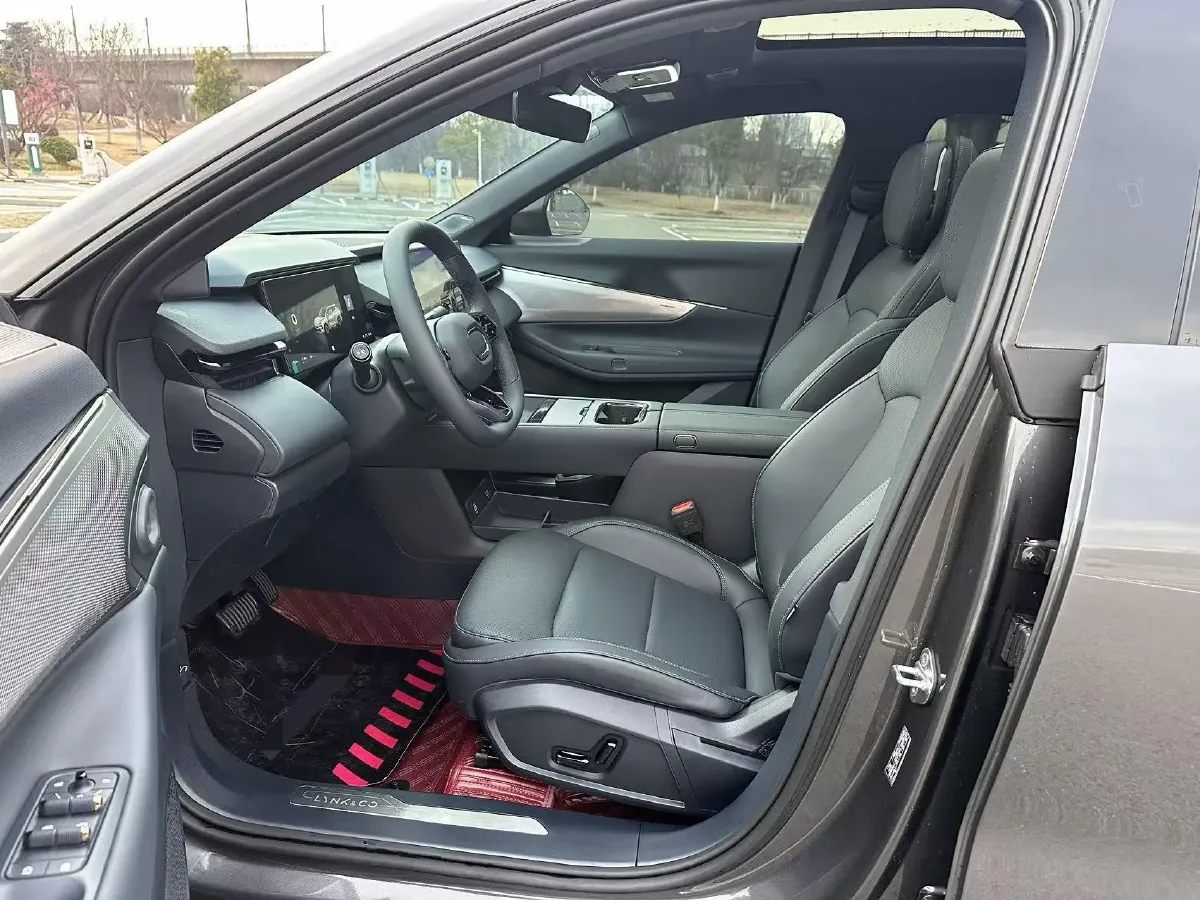 2026 LYNK&CO 08 EM-P 1.5T 163HP L4 3DHT PHEV,autocango,china used car exporter,china ev exporter,chinese used car exporter,chinese used ev exporter