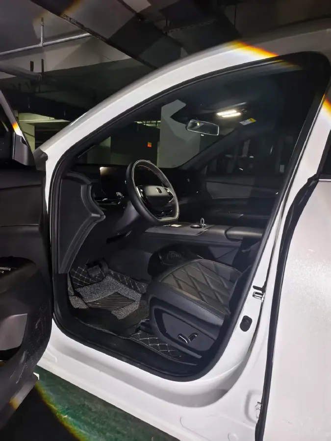 2025 ChangAn CS75 Plus 2.0T 233HP L4 8AT,autocango,china used car exporter,china ev exporter,chinese used car exporter,chinese used ev exporter