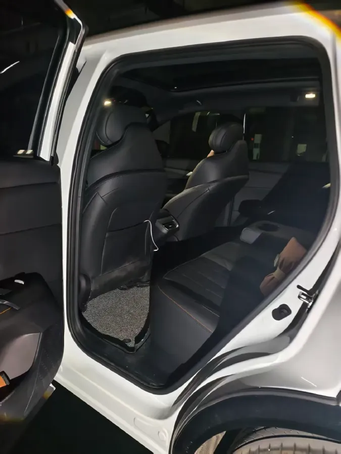 2025 ChangAn CS75 Plus 2.0T 233HP L4 8AT,autocango,china used car exporter,china ev exporter,chinese used car exporter,chinese used ev exporter