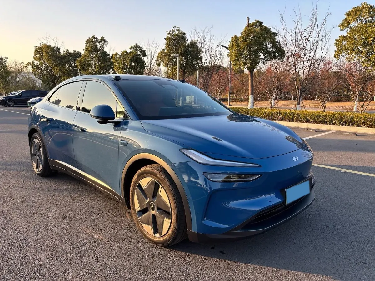 2024 ONVO L60 BEV 60KWH,autocango,china used car exporter,china ev exporter,chinese used car exporter,chinese used ev exporter