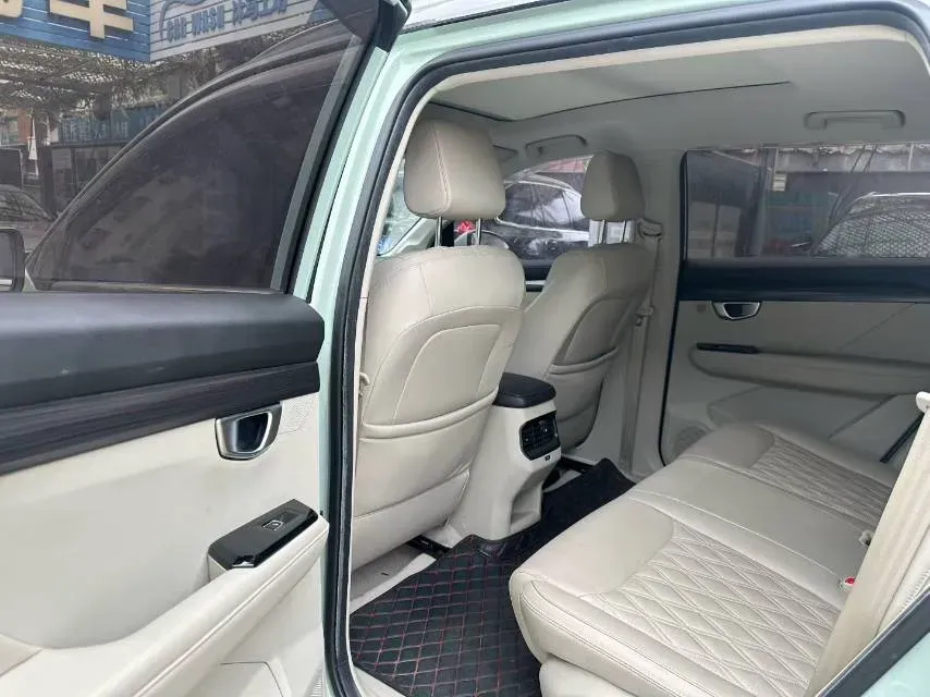 2021 WuLing XingChen 1.5T 147HP L4 CVT,autocango,china used car exporter,china ev exporter,chinese used car exporter,chinese used ev exporter