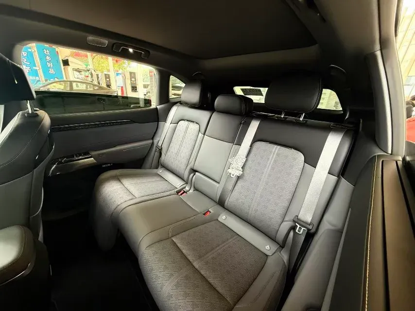 2025 Zeekr 7X BEV 100KWH,autocango,china used car exporter,china ev exporter,chinese used car exporter,chinese used ev exporter