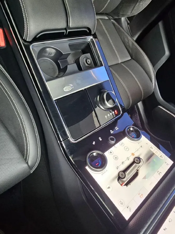 2019 Land Rover Range Rover Velar 3.0T 380HP V6 8AT,autocango,china used car exporter,china ev exporter,chinese used car exporter,chinese used ev exporter