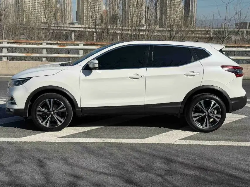 2021 Nissan Qashqai 2.0L 151HP L4 CVT,autocango,china used car exporter,china ev exporter,chinese used car exporter,chinese used ev exporter
