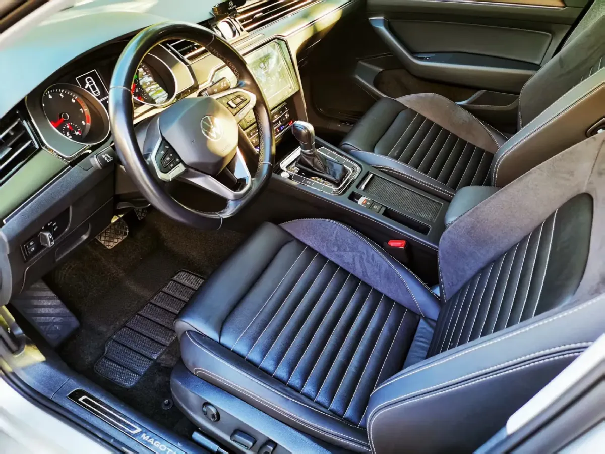 2020 Volkswagen Magotan 2.0T 186HP L4 7DCT,autocango,china used car exporter,china ev exporter,chinese used car exporter,chinese used ev exporter