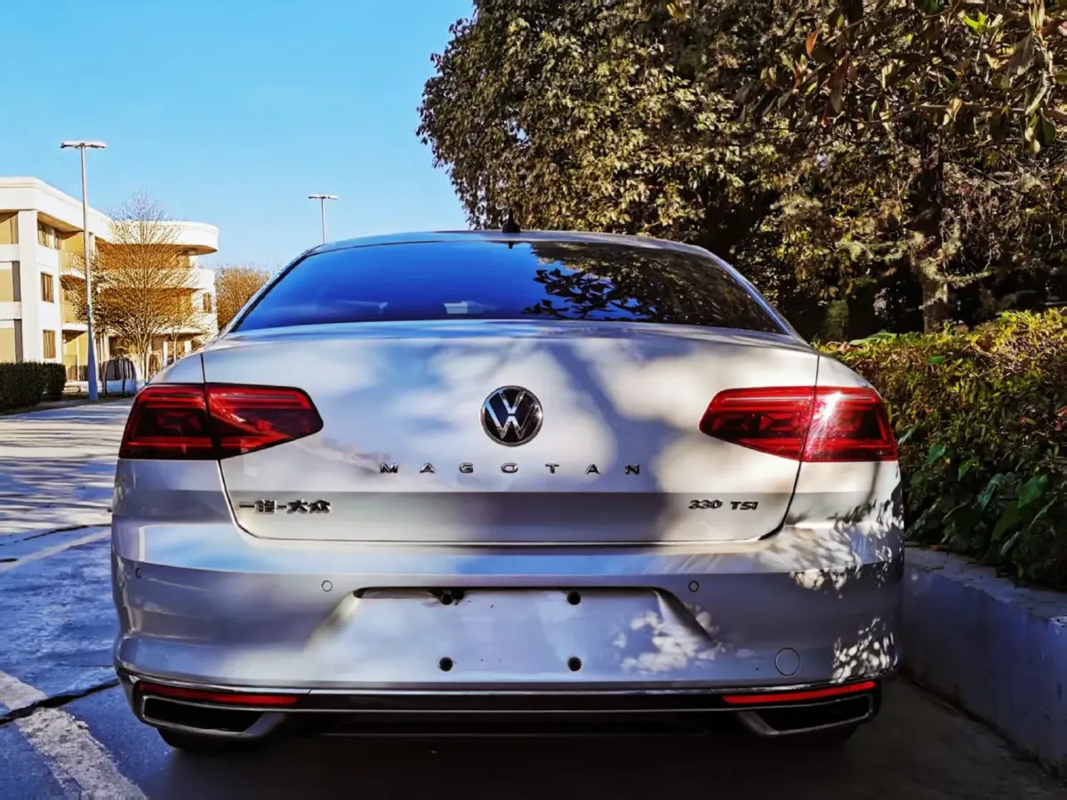 2020 Volkswagen Magotan 2.0T 186HP L4 7DCT,autocango,china used car exporter,china ev exporter,chinese used car exporter,chinese used ev exporter