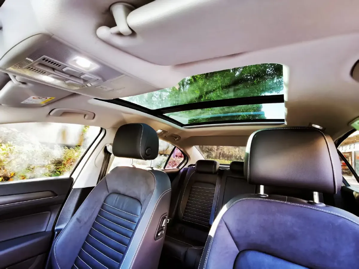 2020 Volkswagen Magotan 2.0T 186HP L4 7DCT,autocango,china used car exporter,china ev exporter,chinese used car exporter,chinese used ev exporter