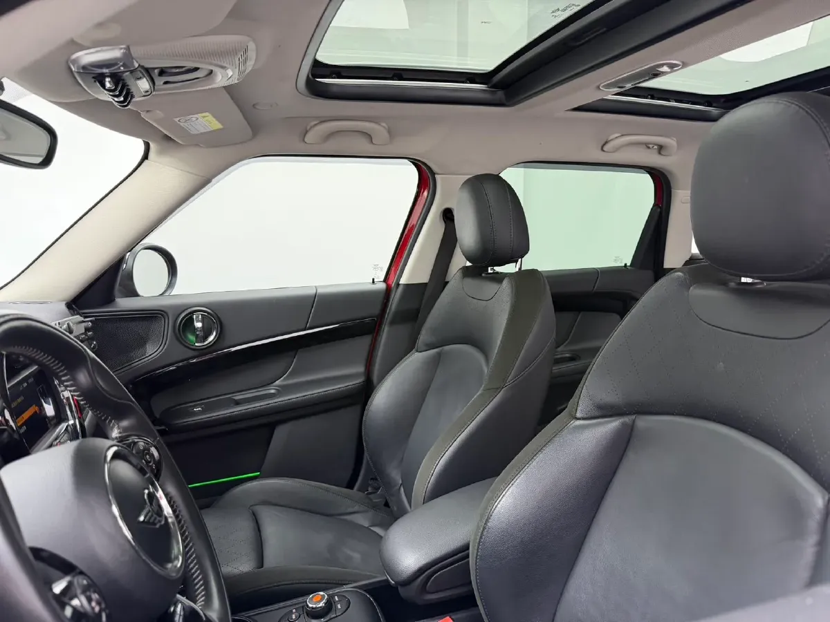 2018 Jeep Grand Commander 2.0T 234HP L4 9AT,autocango,china used car exporter,china ev exporter,chinese used car exporter,chinese used ev exporter