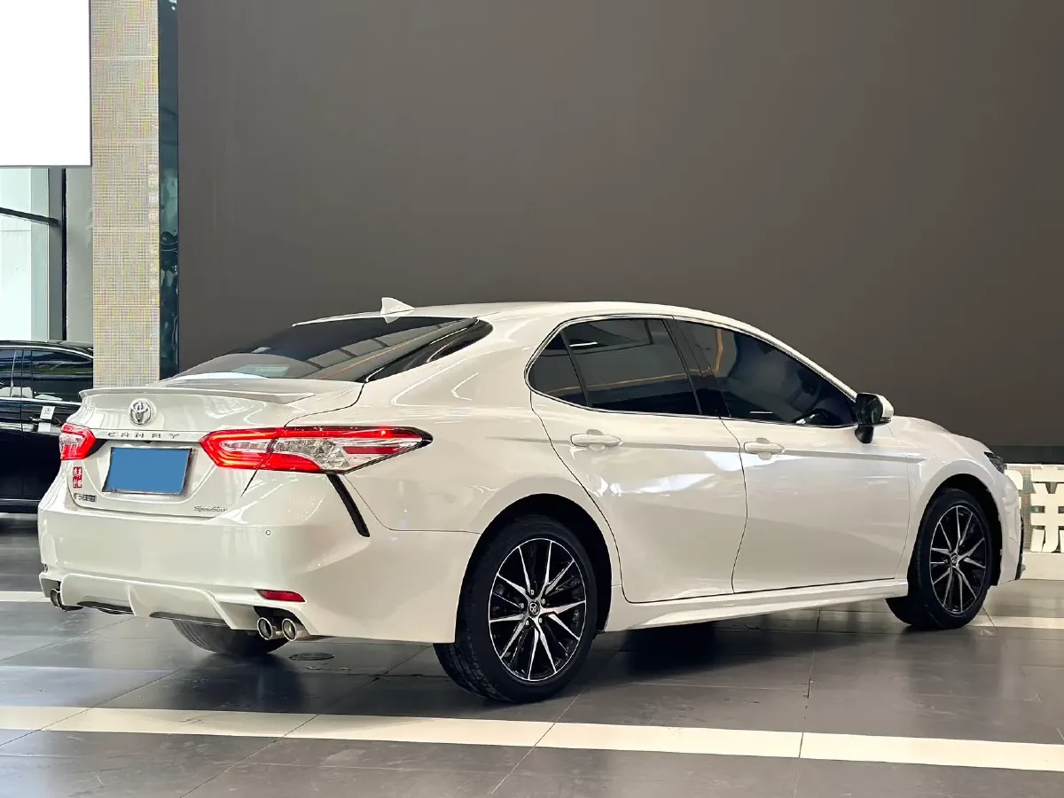 2022 Toyota Camry 2.0L 178HP L4 CVT,autocango,china used car exporter,china ev exporter,chinese used car exporter,chinese used ev exporter