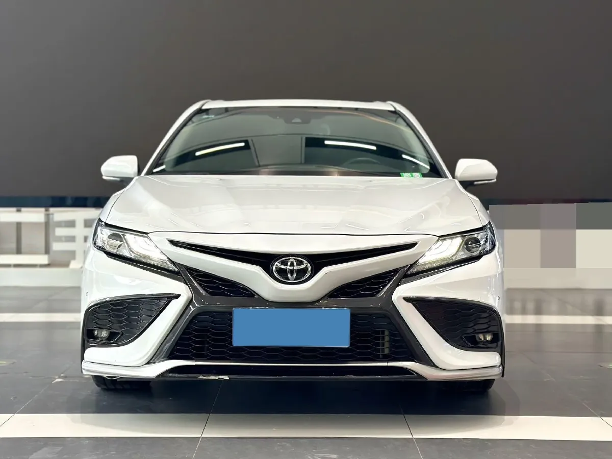 2022 Toyota Camry 2.0L 178HP L4 CVT,autocango,china used car exporter,china ev exporter,chinese used car exporter,chinese used ev exporter
