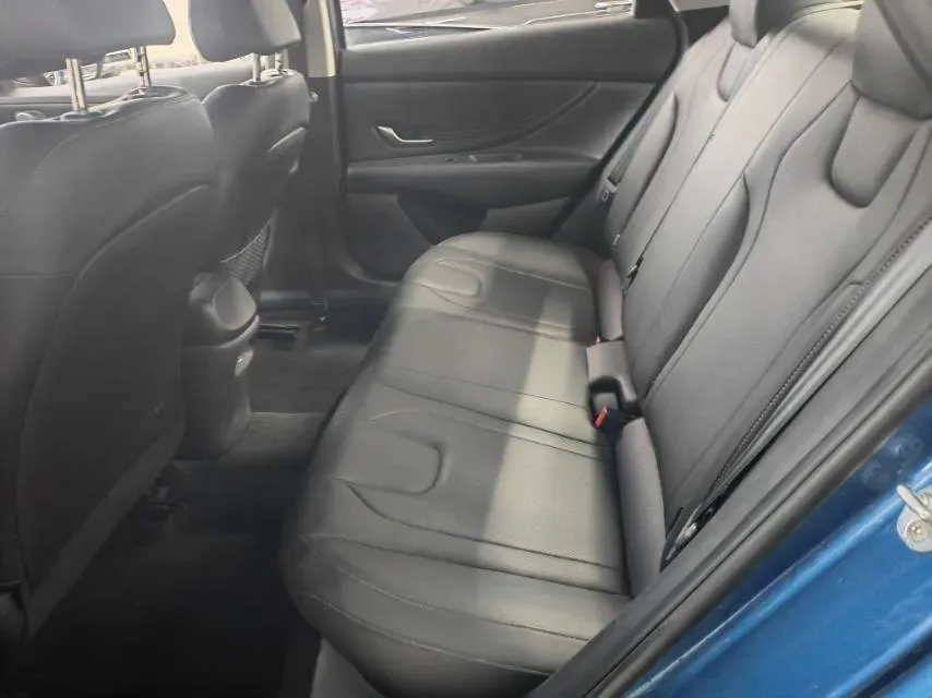 2021 Hyundai Elantra 1.5L 115HP L4 CVT,autocango,china used car exporter,china ev exporter,chinese used car exporter,chinese used ev exporter