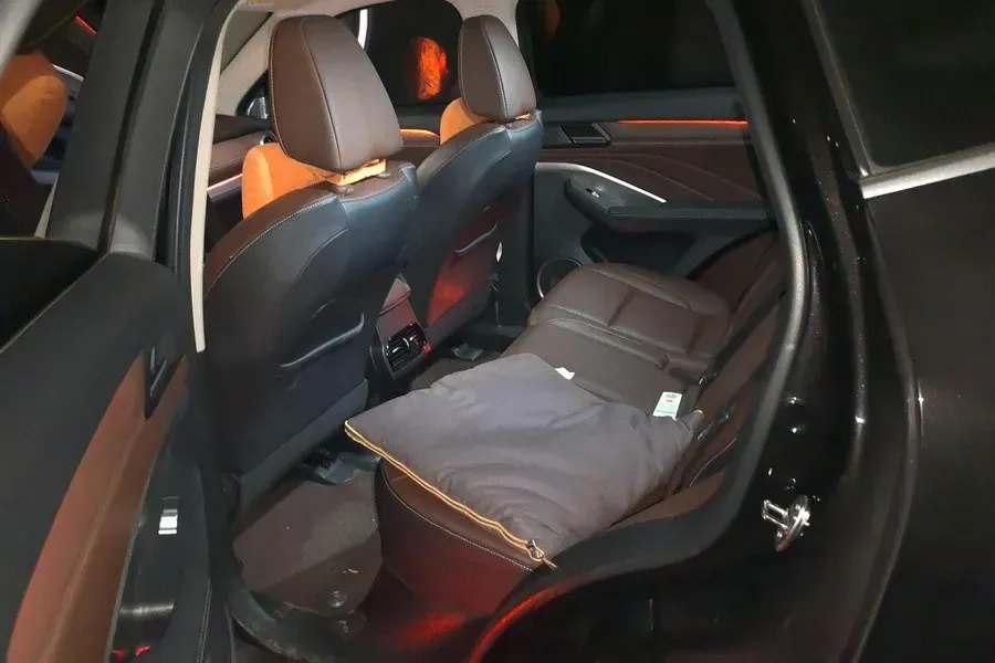 2020 WEY VV6 2.0T 227HP L4 7DCT,autocango,china used car exporter,china ev exporter,chinese used car exporter,chinese used ev exporter