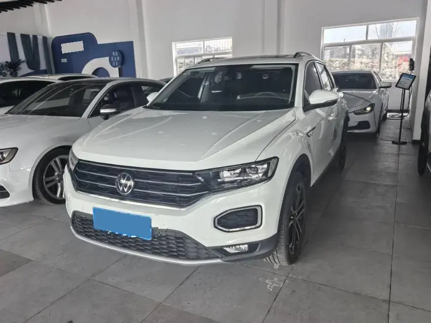 2022 Volkswagen T-Roc 1.4T 150HP L4 7DCT