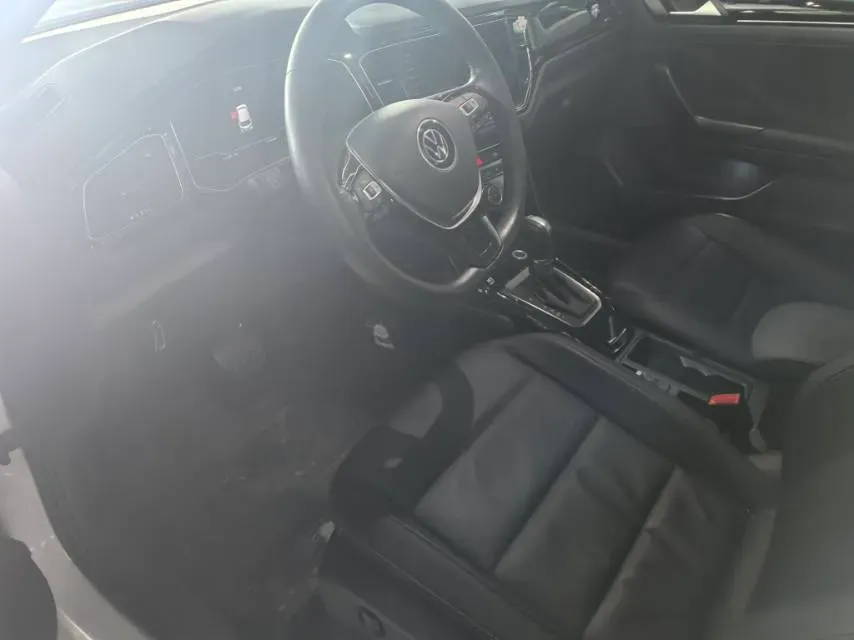 2022 Volkswagen T-Roc 1.4T 150HP L4 7DCT,autocango,china used car exporter,china ev exporter,chinese used car exporter,chinese used ev exporter