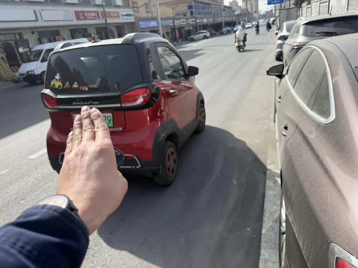 2020 BaoJun E100 BEV 28KWH,autocango,china used car exporter,china ev exporter,chinese used car exporter,chinese used ev exporter