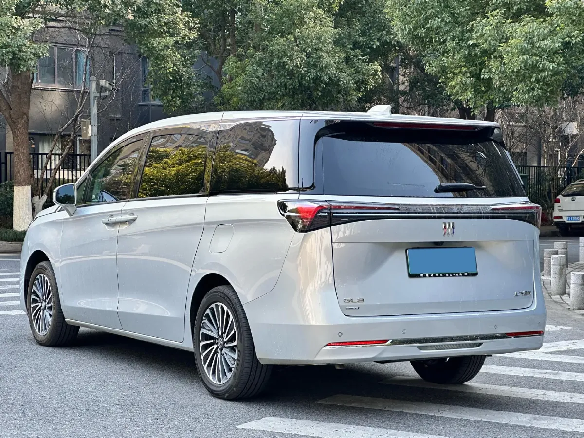 2025 Buick GL8 1.5T 180HP L4 2DHT PHEV,autocango,china used car exporter,china ev exporter,chinese used car exporter,chinese used ev exporter