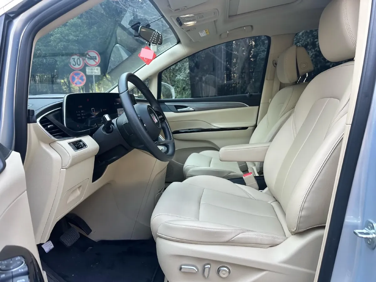 2025 Buick GL8 1.5T 180HP L4 2DHT PHEV,autocango,china used car exporter,china ev exporter,chinese used car exporter,chinese used ev exporter