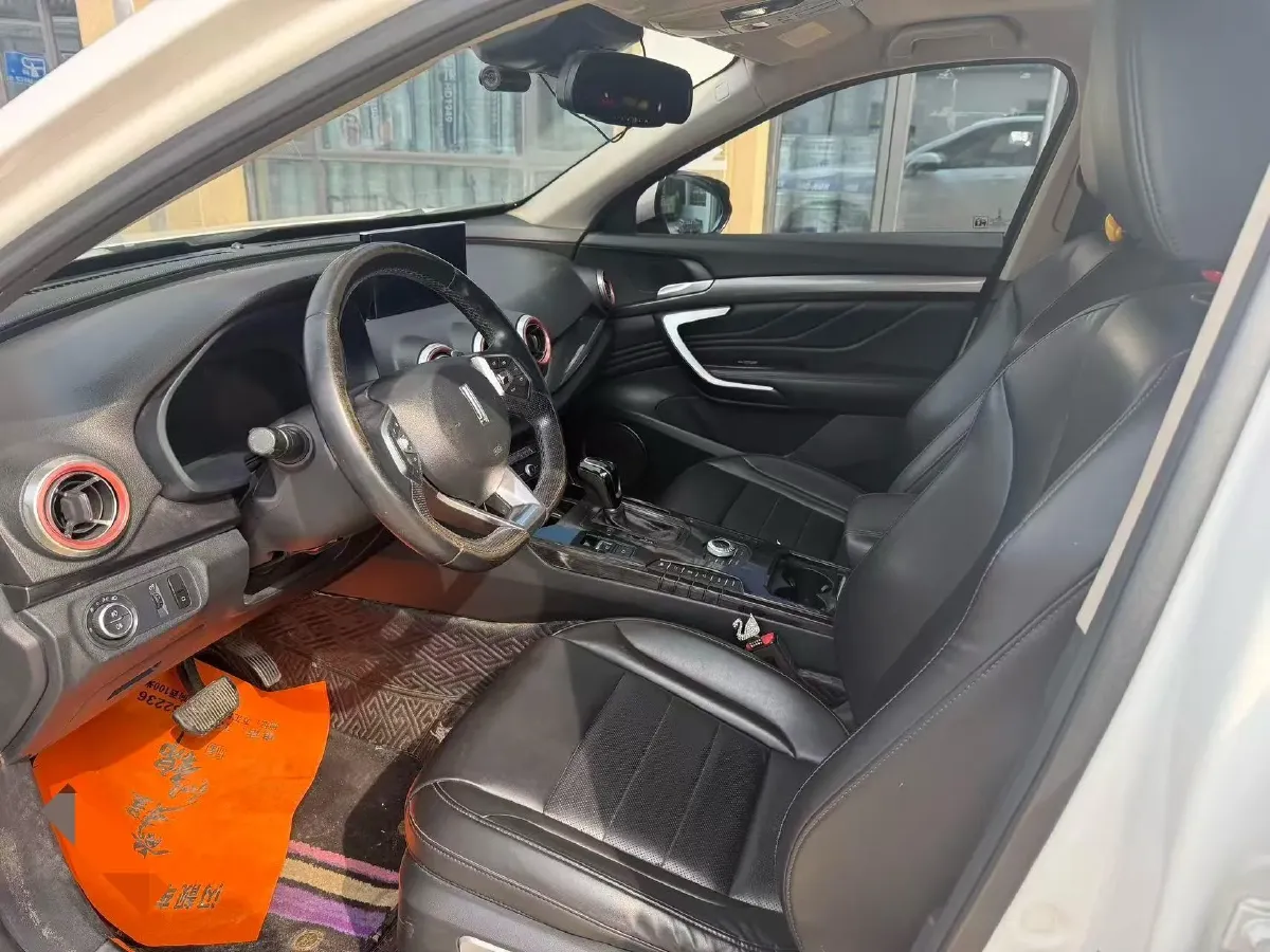 2017 WEY VV7 2.0T 234HP L4 7DCT,autocango,china used car exporter,china ev exporter,chinese used car exporter,chinese used ev exporter