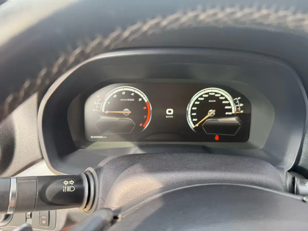 2017 WEY VV7 2.0T 234HP L4 7DCT,autocango,china used car exporter,china ev exporter,chinese used car exporter,chinese used ev exporter