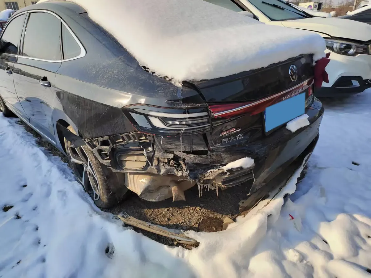 2024 Volkswagen Passat 2.0T 220HP L4 7DCT,autocango,china used car exporter,china ev exporter,chinese used car exporter,chinese used ev exporter