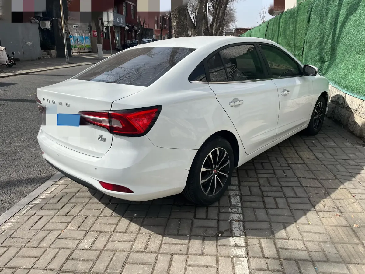 2020 Roewe i5 1.5L 120HP L4 CVT,autocango,china used car exporter,china ev exporter,chinese used car exporter,chinese used ev exporter