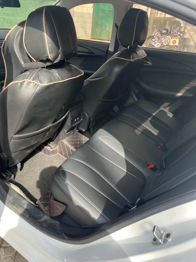 2020 Roewe i5 1.5L 120HP L4 CVT,autocango,china used car exporter,china ev exporter,chinese used car exporter,chinese used ev exporter