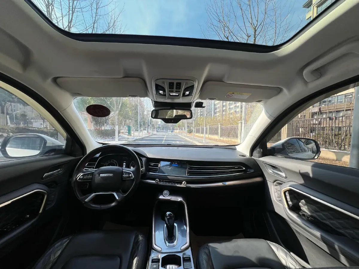 2021 Haval H6 1.5T 169HP L4 7DCT,autocango,china used car exporter,china ev exporter,chinese used car exporter,chinese used ev exporter