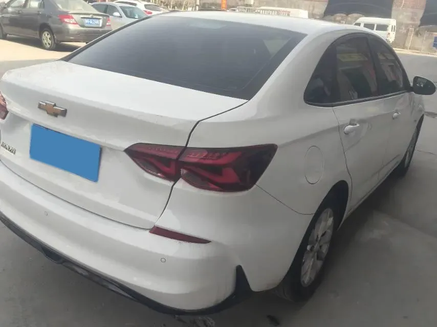 2023 Chevrolet Monza 1.5L 113HP L4 6DCT,autocango,china used car exporter,china ev exporter,chinese used car exporter,chinese used ev exporter