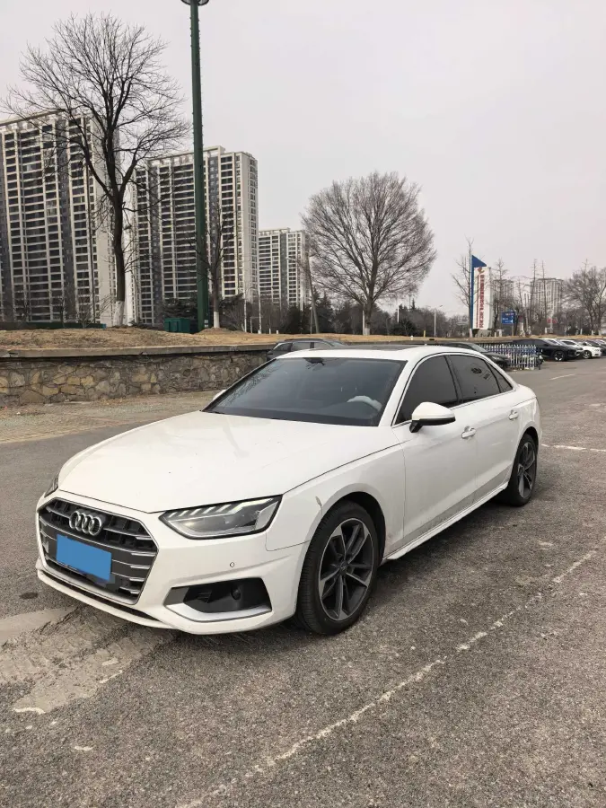 2020 Audi A4L 2.0T 190HP L4 7DCT