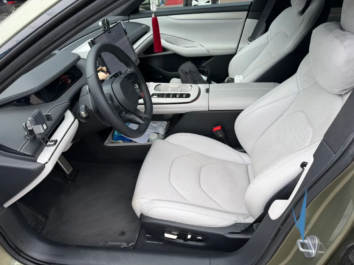 2024 MI SU7 BEV 101KWH,autocango,china used car exporter,china ev exporter,chinese used car exporter,chinese used ev exporter