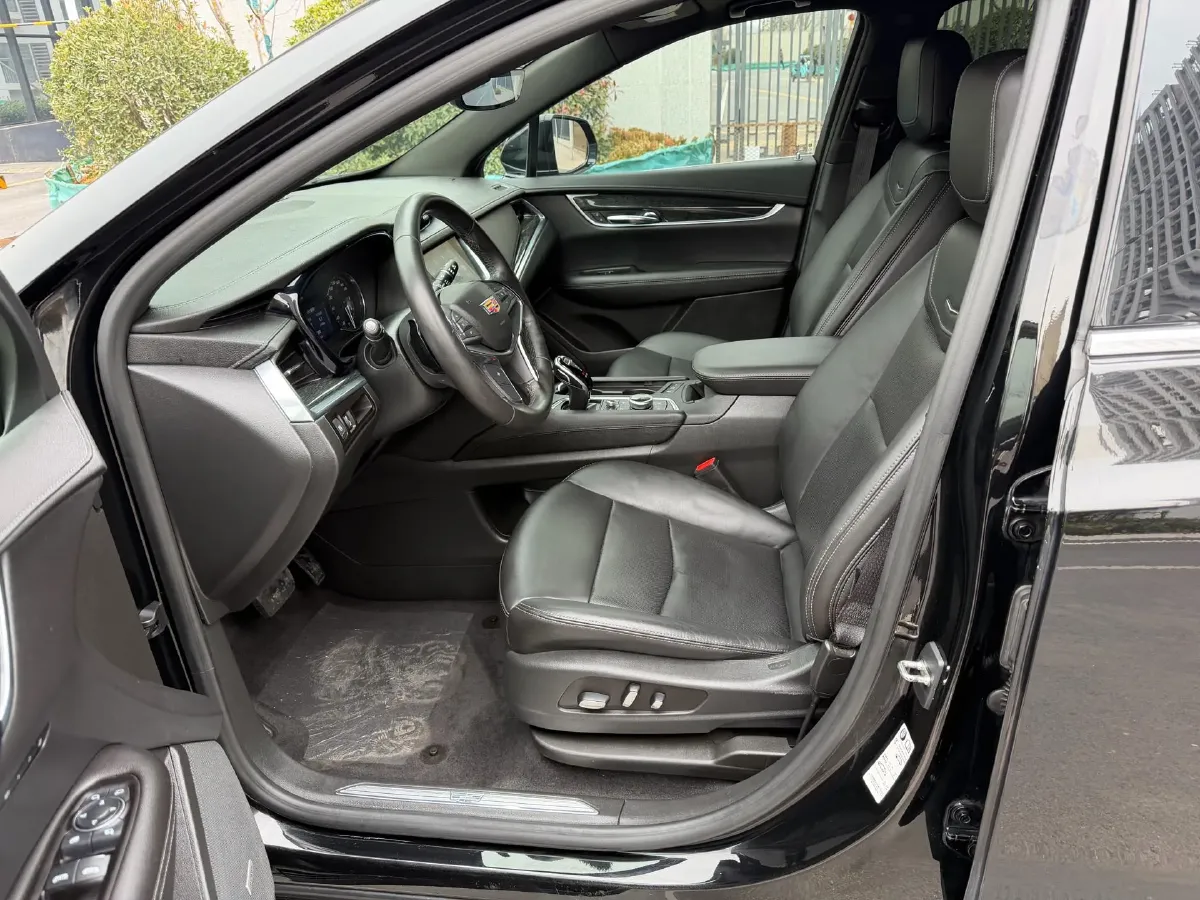 2020 Cadillac XT5 2.0T 237HP L4 9AT,autocango,china used car exporter,china ev exporter,chinese used car exporter,chinese used ev exporter