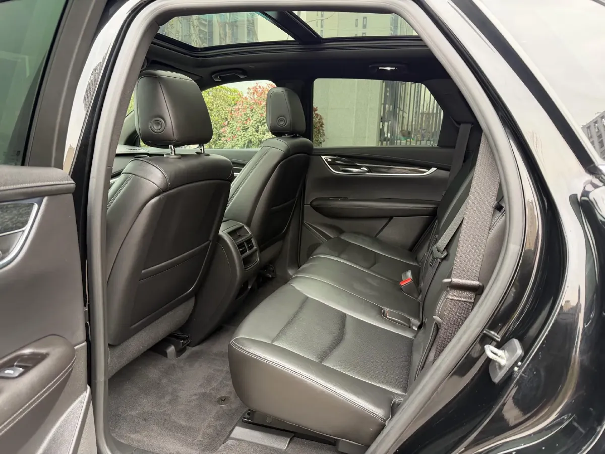 2020 Cadillac XT5 2.0T 237HP L4 9AT,autocango,china used car exporter,china ev exporter,chinese used car exporter,chinese used ev exporter