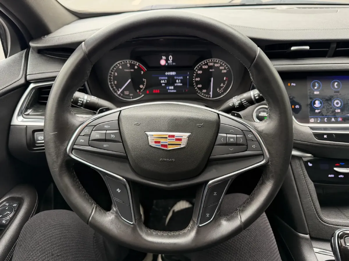 2020 Cadillac XT5 2.0T 237HP L4 9AT,autocango,china used car exporter,china ev exporter,chinese used car exporter,chinese used ev exporter