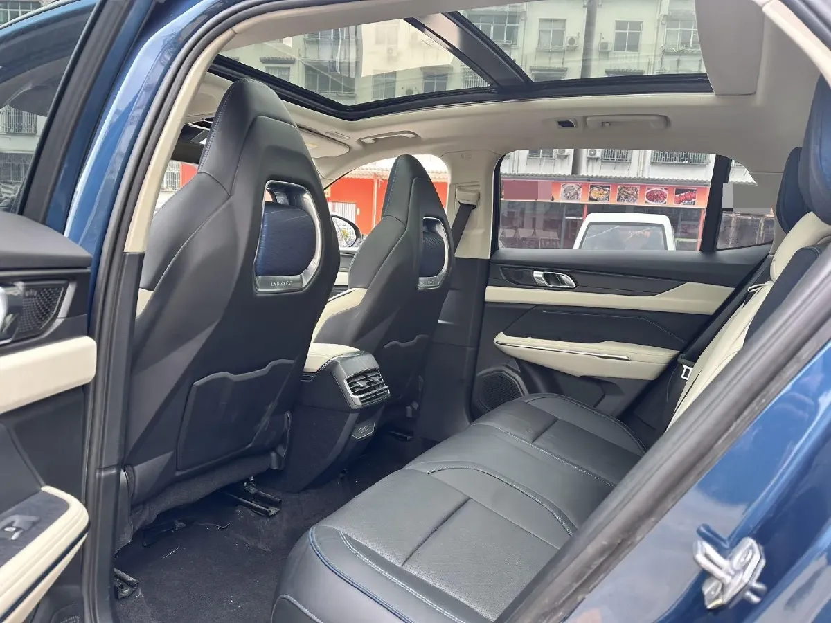 2021 LYNK&CO 01 2.0T 218HP L4 8AT,autocango,china used car exporter,china ev exporter,chinese used car exporter,chinese used ev exporter