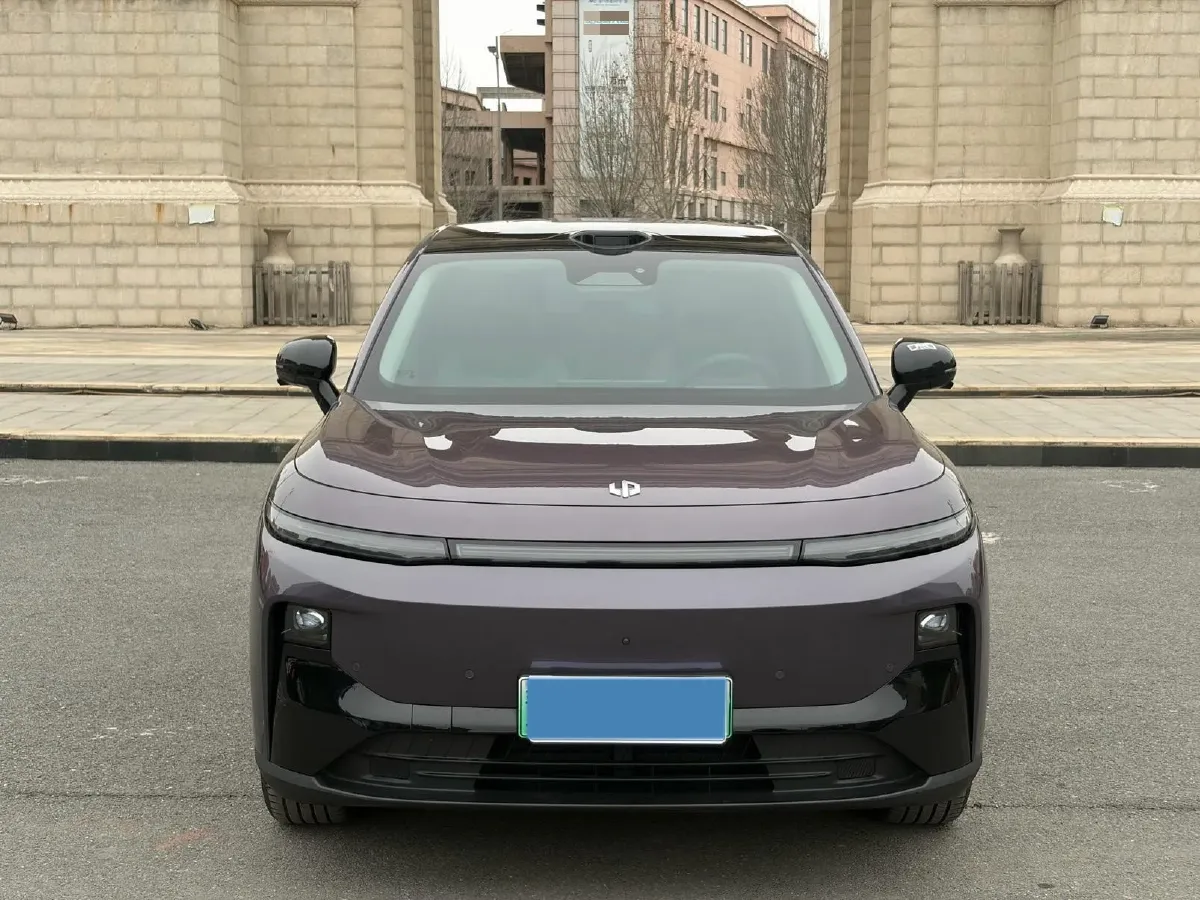 2025 Leapmotor B10 BEV 67.1KWH,autocango,china used car exporter,china ev exporter,chinese used car exporter,chinese used ev exporter