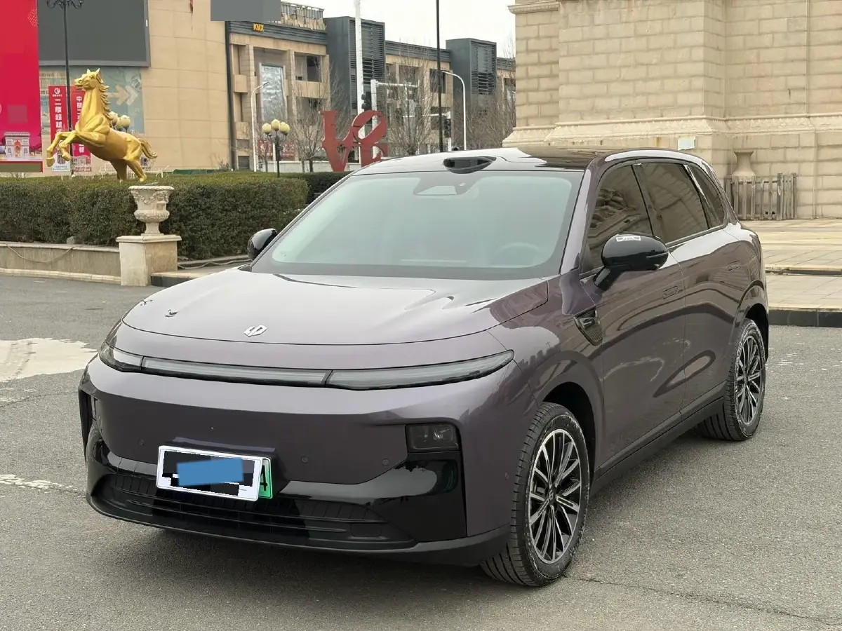 2025 Leapmotor B10 BEV 67.1KWH