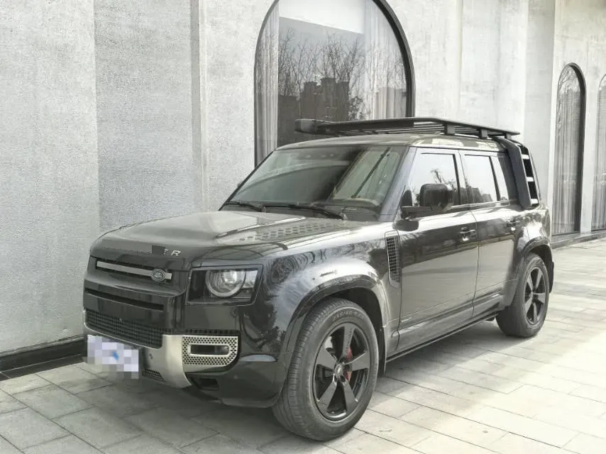 2022 Land Rover Defender 3.0T 400HP L6 8AT,autocango,china used car exporter,china ev exporter,chinese used car exporter,chinese used ev exporter