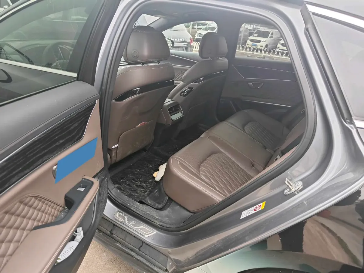 2022 Volkswagen Tiguan L 2.0T 186HP L4 7DCT,autocango,china used car exporter,china ev exporter,chinese used car exporter,chinese used ev exporter