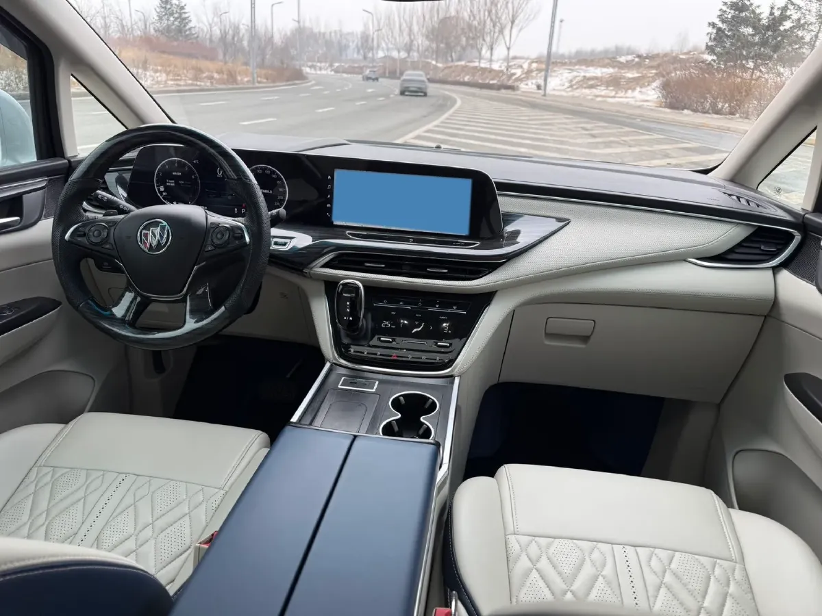 2021 Buick GL8 2.0T 237HP L4 9AT,autocango,china used car exporter,china ev exporter,chinese used car exporter,chinese used ev exporter