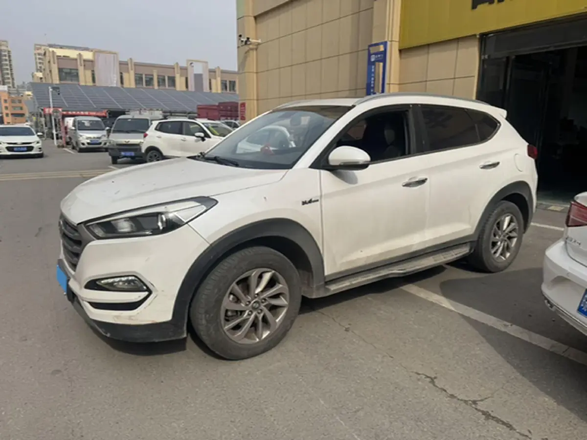 2015 Hyundai Tucson 1.6T 177HP L4 7DCT