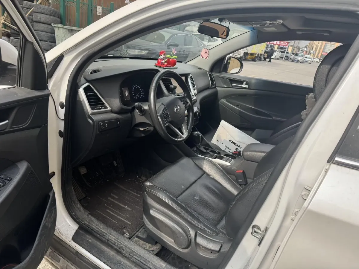 2015 Hyundai Tucson 1.6T 177HP L4 7DCT,autocango,china used car exporter,china ev exporter,chinese used car exporter,chinese used ev exporter