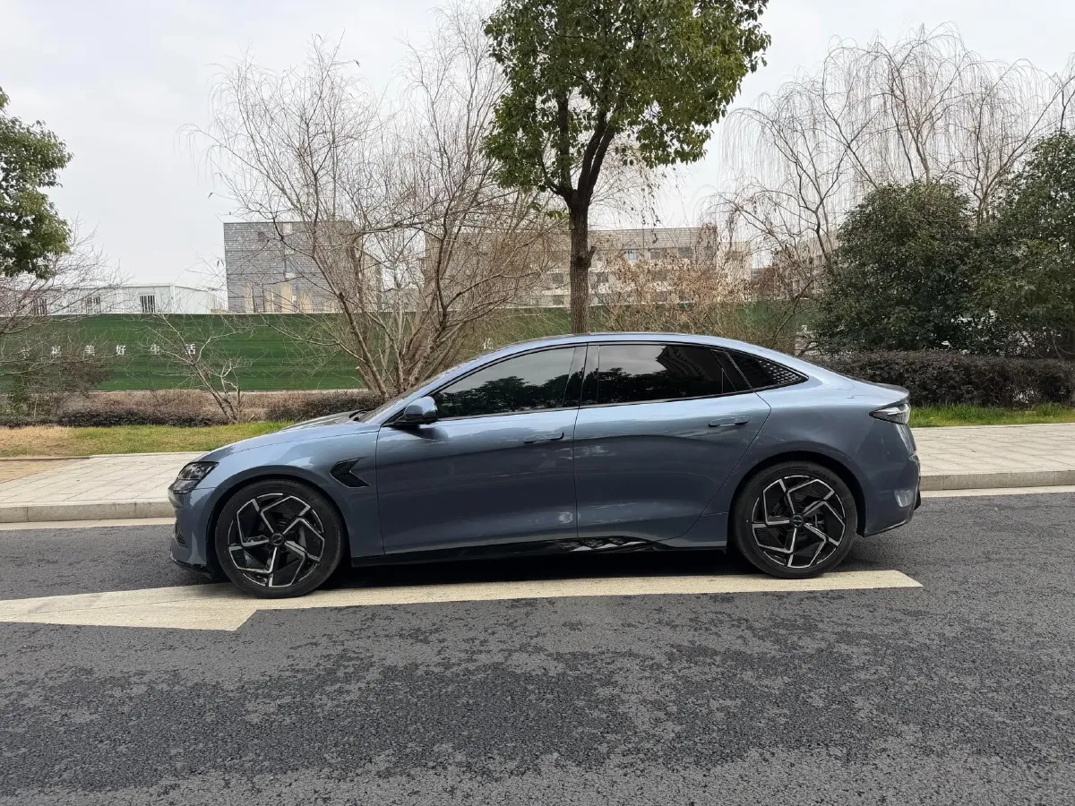 2022 AITO AITO M5 Range Extended 125HP REEV 40KWH,autocango,china used car exporter,china ev exporter,chinese used car exporter,chinese used ev exporter