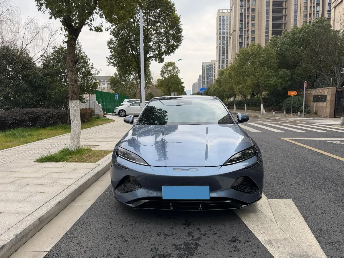 2022 AITO AITO M5 Range Extended 125HP REEV 40KWH,autocango,china used car exporter,china ev exporter,chinese used car exporter,chinese used ev exporter