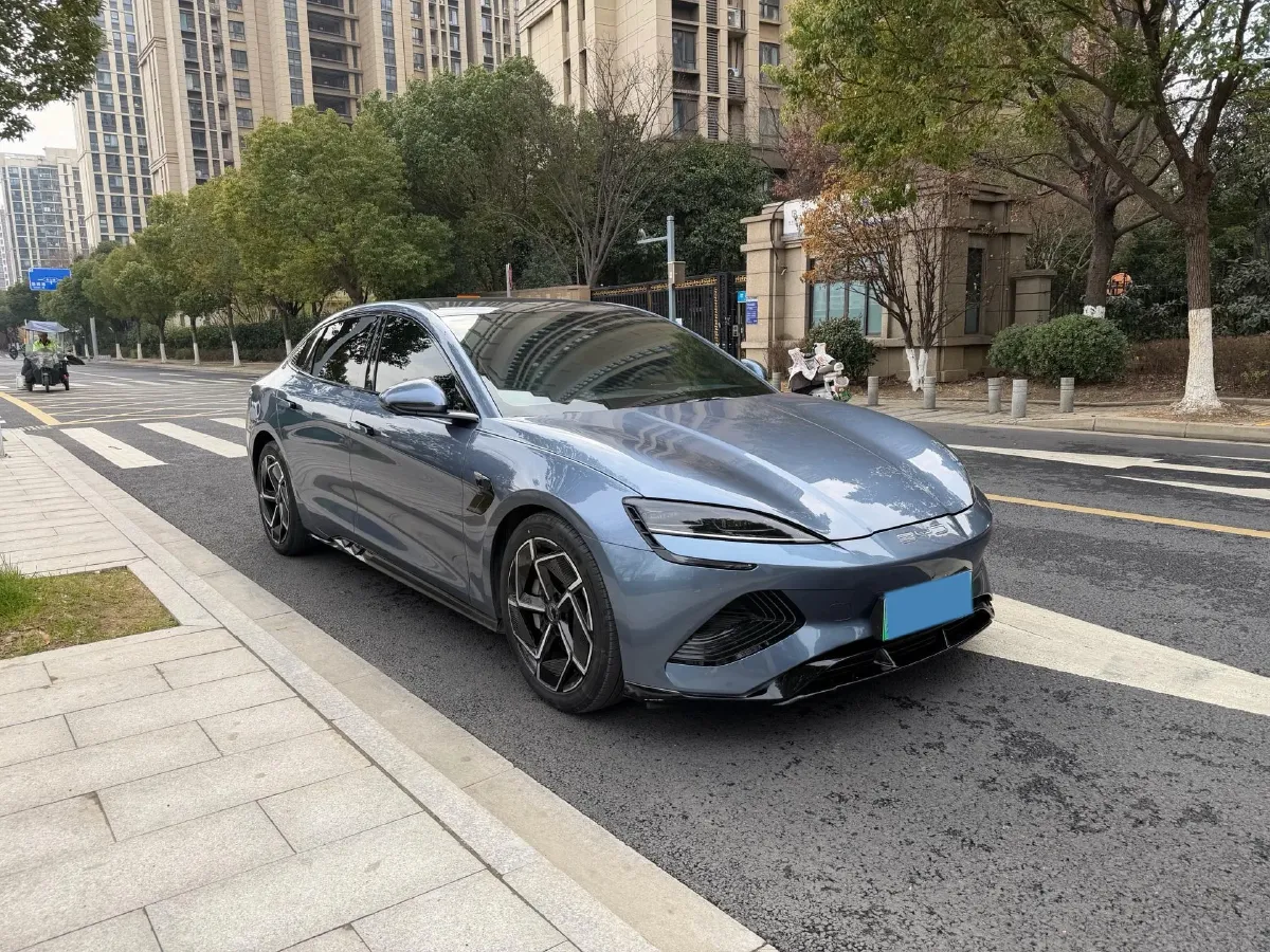 2022 AITO AITO M5 Range Extended 125HP REEV 40KWH,autocango,china used car exporter,china ev exporter,chinese used car exporter,chinese used ev exporter