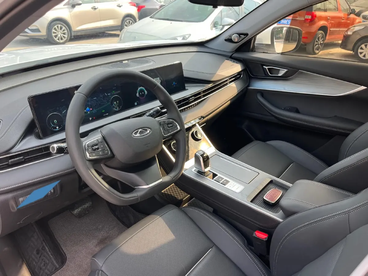 2022 Chery Tiggo 7 Plus 1.5T 156HP L4 CVT,autocango,china used car exporter,china ev exporter,chinese used car exporter,chinese used ev exporter